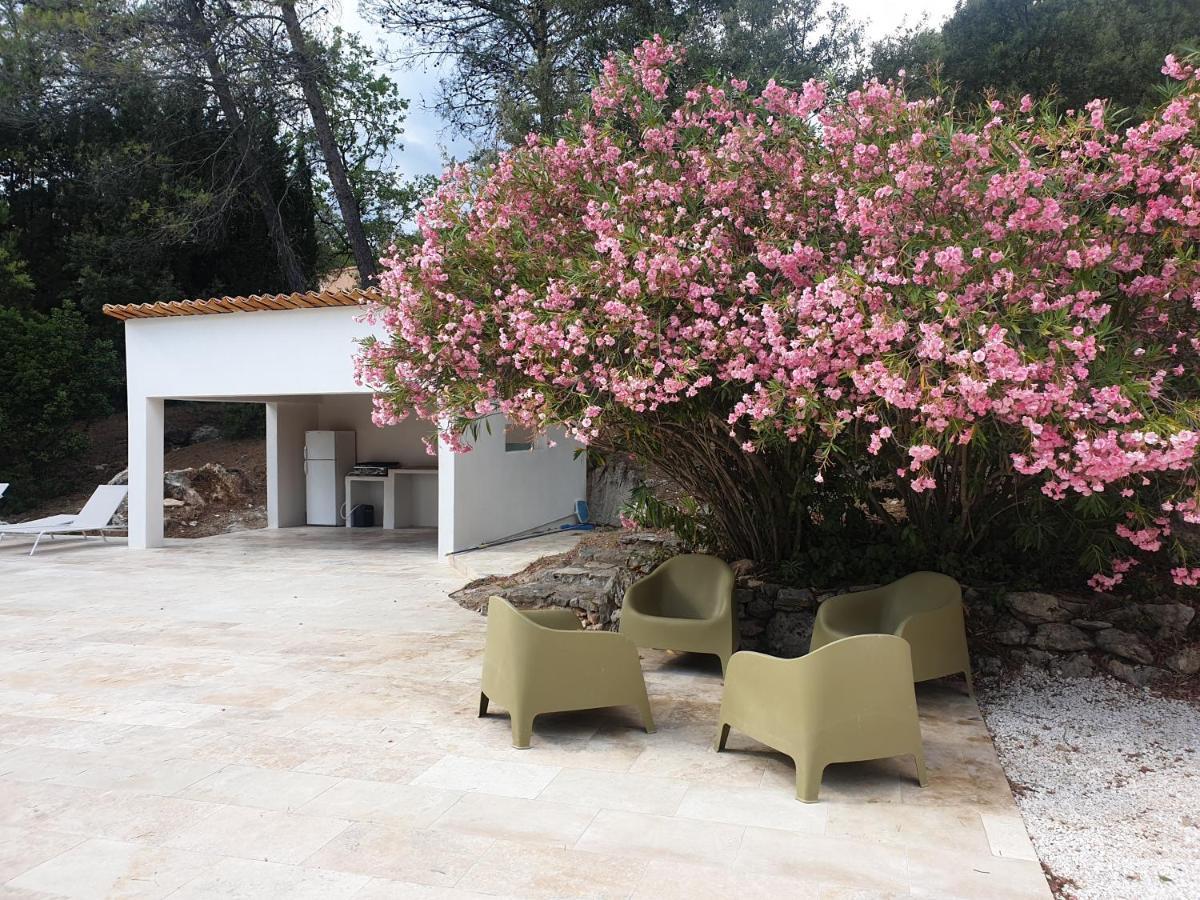 La Bastide Blanche Magnifique Villa 5 Etoiles 5 Chambres Et Piscine Privee Sur 6500 M Var Lorgues Bagian luar foto